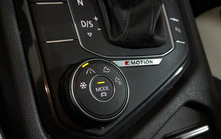 Volkswagen Tiguan II, 2020 год, 2 990 000 рублей, 26 фотография