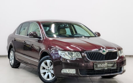 Skoda Superb III рестайлинг, 2012 год, 1 970 000 рублей, 2 фотография