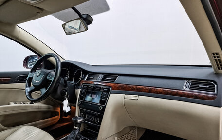 Skoda Superb III рестайлинг, 2012 год, 1 970 000 рублей, 29 фотография