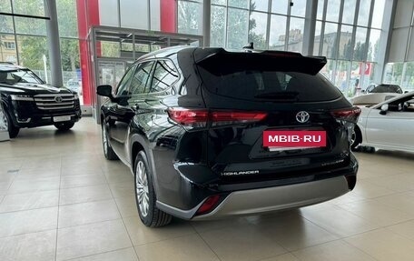 Toyota Highlander, 2024 год, 8 450 000 рублей, 5 фотография