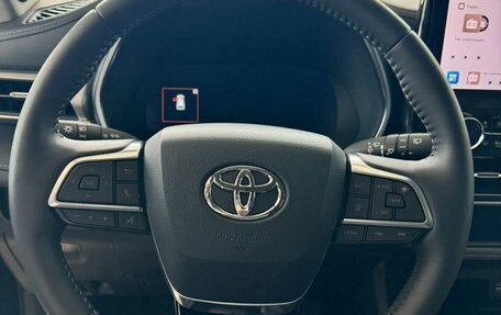 Toyota Highlander, 2024 год, 8 450 000 рублей, 16 фотография