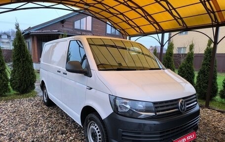 Volkswagen Transporter T6 рестайлинг, 2016 год, 2 100 000 рублей, 1 фотография