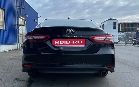 Toyota Camry, 2019 год, 3 300 000 рублей, 2 фотография