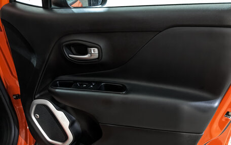 Jeep Renegade I рестайлинг, 2016 год, 1 550 000 рублей, 25 фотография