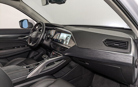 Geely Tugella FY11, 2022 год, 2 850 000 рублей, 13 фотография