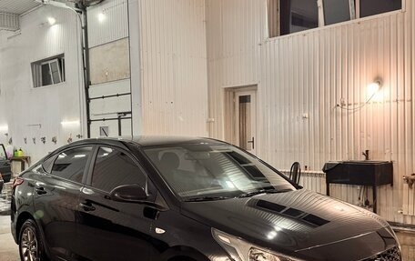 Hyundai Solaris II рестайлинг, 2022 год, 1 590 000 рублей, 3 фотография