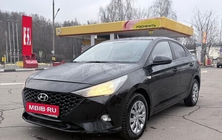 Hyundai Solaris II рестайлинг, 2022 год, 1 688 000 рублей, 4 фотография