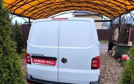 Volkswagen Transporter T6 рестайлинг, 2016 год, 2 100 000 рублей, 8 фотография
