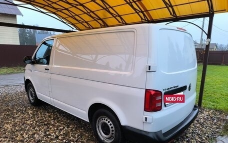 Volkswagen Transporter T6 рестайлинг, 2016 год, 2 100 000 рублей, 5 фотография