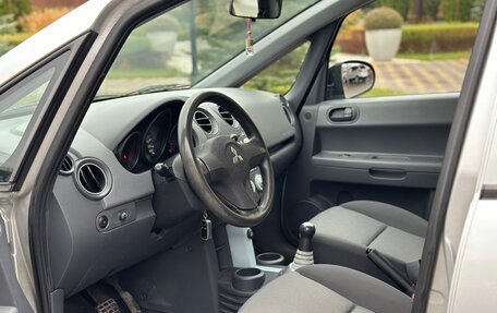 Mitsubishi Colt VI рестайлинг, 2006 год, 450 000 рублей, 18 фотография