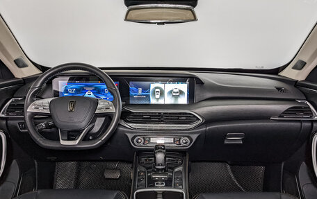 FAW Bestune T77, 2022 год, 1 640 000 рублей, 14 фотография