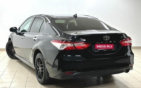 Toyota Camry, 2018 год, 2 958 000 рублей, 6 фотография