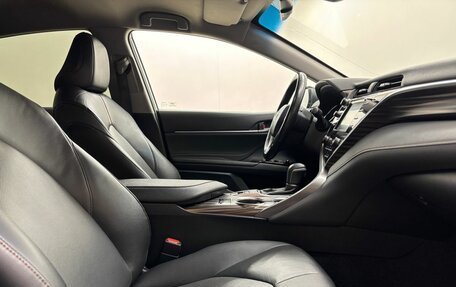 Toyota Camry, 2018 год, 2 958 000 рублей, 12 фотография