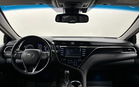 Toyota Camry, 2018 год, 2 958 000 рублей, 17 фотография