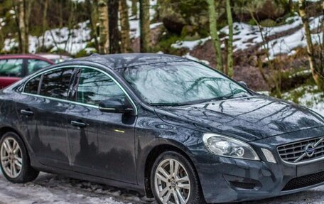 Volvo S60 III, 2011 год, 1 250 000 рублей, 2 фотография