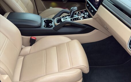 Porsche Cayenne III, 2022 год, 13 500 000 рублей, 20 фотография