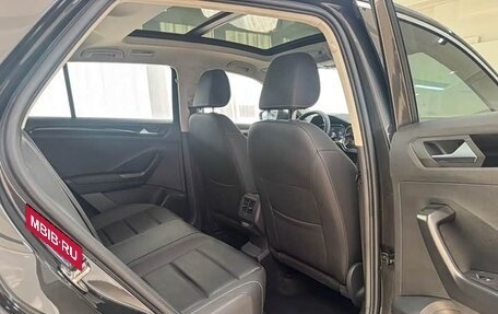 Volkswagen T-Roc I, 2022 год, 1 941 000 рублей, 6 фотография