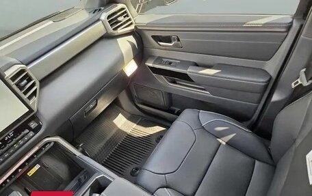 Toyota Tundra, 2025 год, 9 900 000 рублей, 14 фотография