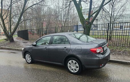 Toyota Corolla, 2011 год, 830 000 рублей, 4 фотография