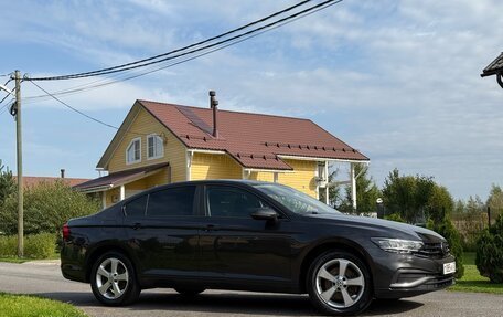 Volkswagen Passat B8 рестайлинг, 2021 год, 2 450 000 рублей, 4 фотография