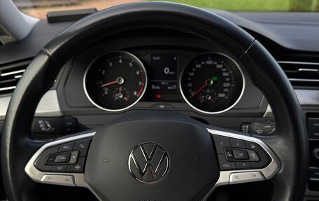 Volkswagen Passat B8 рестайлинг, 2021 год, 2 450 000 рублей, 9 фотография