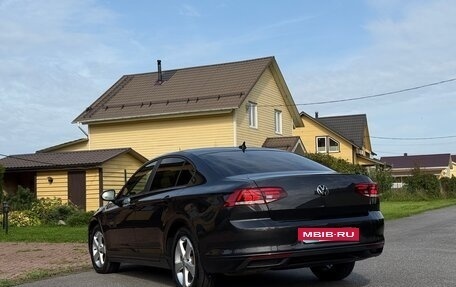 Volkswagen Passat B8 рестайлинг, 2021 год, 2 450 000 рублей, 5 фотография