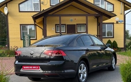 Volkswagen Passat B8 рестайлинг, 2021 год, 2 450 000 рублей, 6 фотография