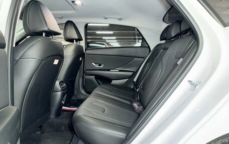 Hyundai Avante, 2025 год, 2 090 000 рублей, 16 фотография