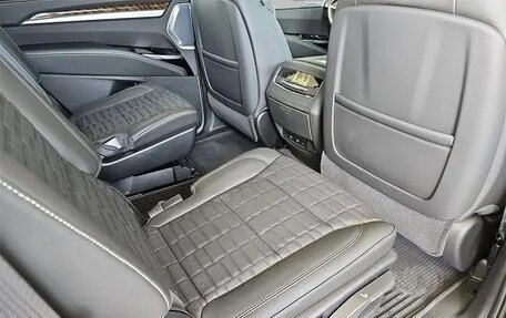 Cadillac Escalade V, 2025 год, 20 800 000 рублей, 11 фотография