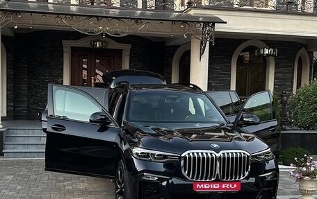 BMW X7, 2021 год, 9 500 000 рублей, 1 фотография