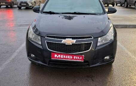 Chevrolet Cruze II, 2010 год, 650 000 рублей, 1 фотография