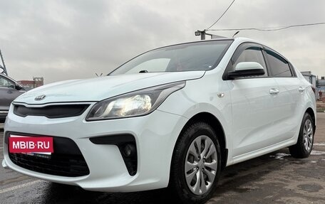 KIA Rio IV, 2018 год, 962 000 рублей, 1 фотография