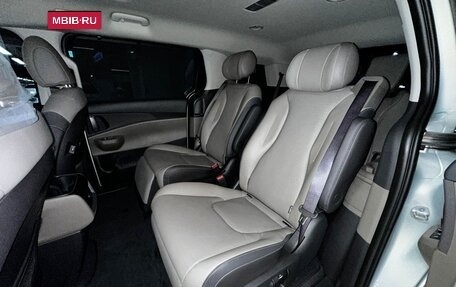 KIA Carnival, 2024 год, 5 790 000 рублей, 7 фотография