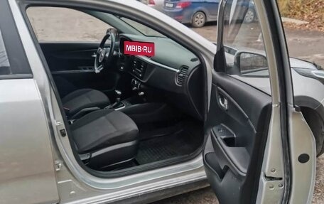 KIA Rio IV, 2021 год, 880 000 рублей, 10 фотография