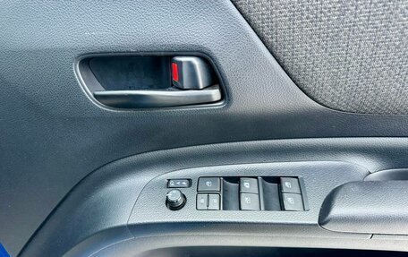 Toyota Sienta II, 2019 год, 1 359 000 рублей, 17 фотография