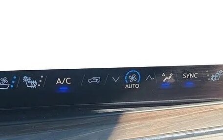 Chevrolet Suburban, 2025 год, 12 250 000 рублей, 17 фотография