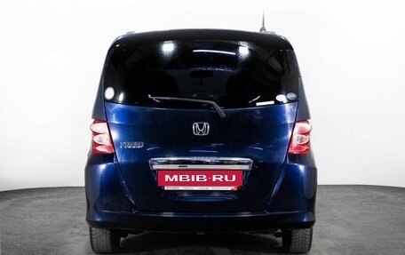 Honda Freed I, 2011 год, 900 000 рублей, 4 фотография