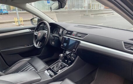 Skoda Superb III рестайлинг, 2017 год, 2 480 000 рублей, 7 фотография