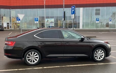 Skoda Superb III рестайлинг, 2017 год, 2 480 000 рублей, 5 фотография