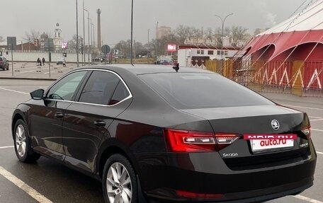 Skoda Superb III рестайлинг, 2017 год, 2 480 000 рублей, 3 фотография