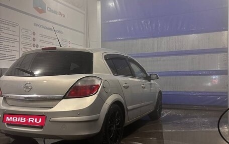 Opel Astra H, 2004 год, 310 000 рублей, 17 фотография
