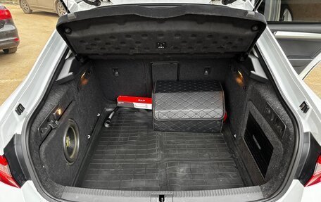 Skoda Superb III рестайлинг, 2019 год, 1 900 000 рублей, 9 фотография