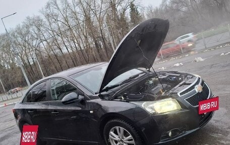 Chevrolet Cruze II, 2010 год, 650 000 рублей, 8 фотография