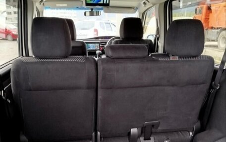 Honda Stepwgn IV, 2017 год, 1 700 000 рублей, 9 фотография