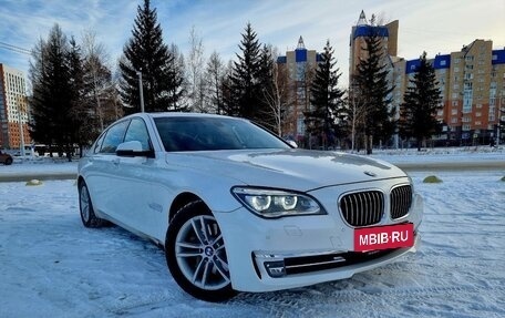 BMW 7 серия, 2014 год, 2 490 000 рублей, 16 фотография
