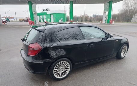 BMW 1 серия, 2011 год, 850 000 рублей, 13 фотография