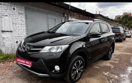 Toyota RAV4, 2015 год, 2 000 000 рублей, 4 фотография