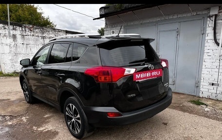 Toyota RAV4, 2015 год, 2 000 000 рублей, 3 фотография