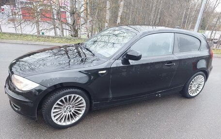BMW 1 серия, 2011 год, 850 000 рублей, 17 фотография