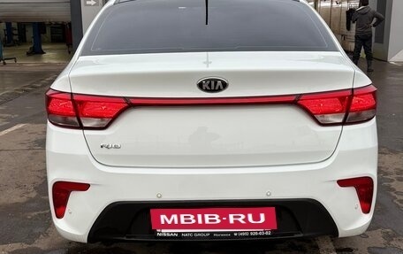 KIA Rio IV, 2018 год, 962 000 рублей, 5 фотография
